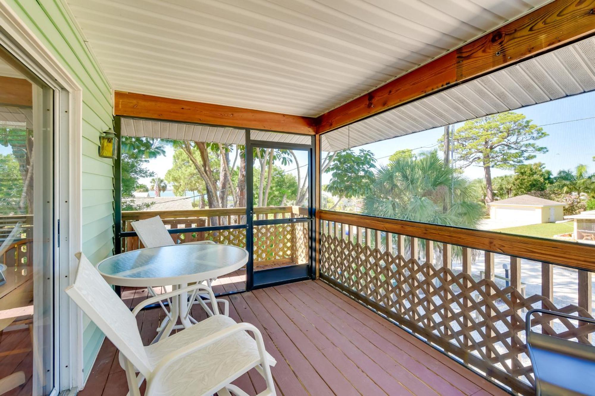 Coastal Oasis With Shared Pool, 2 Mi To Beach! Енґлвуд Екстер'єр фото